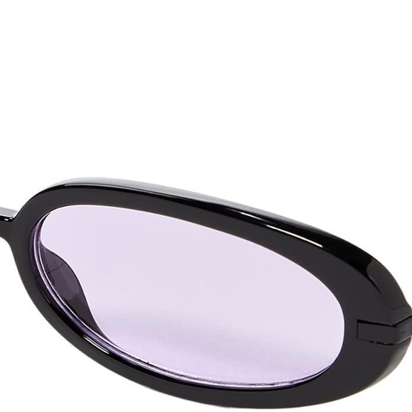 WeWoreWhat The Beach Sunglasses in Black & Smoke Mono - Picture 4 of 9